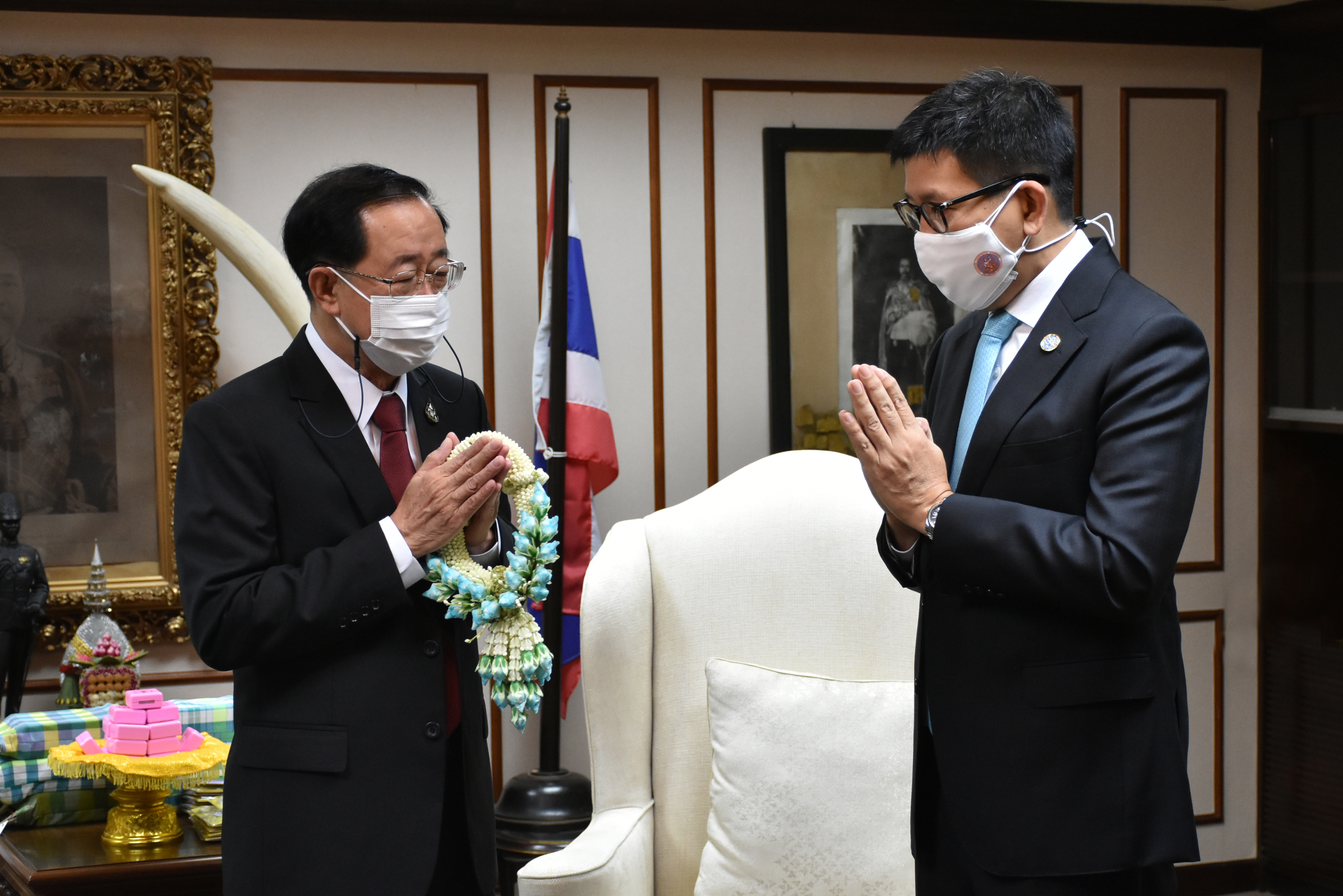 กรมสรรพากรอวยพรปีใหม่ พ.ศ.2565 ผู้บริหารระดับสูงกระทรวงการคลัง