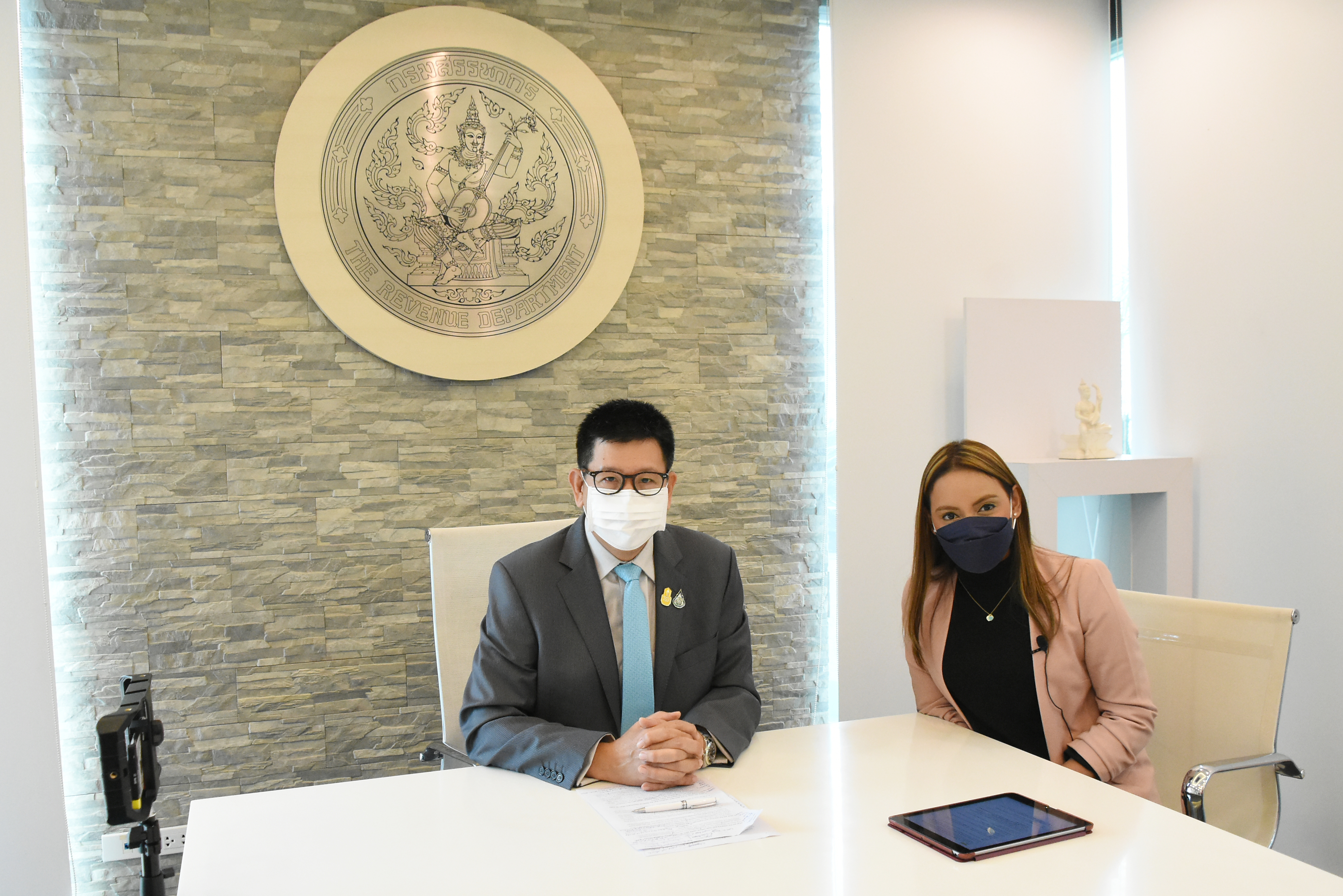 อธิบดีกรมสรรพากร ให้สัมภาษณ์พิเศษ เรื่อง การเก็บภาษีในคริปโทเคอร์เรนซี