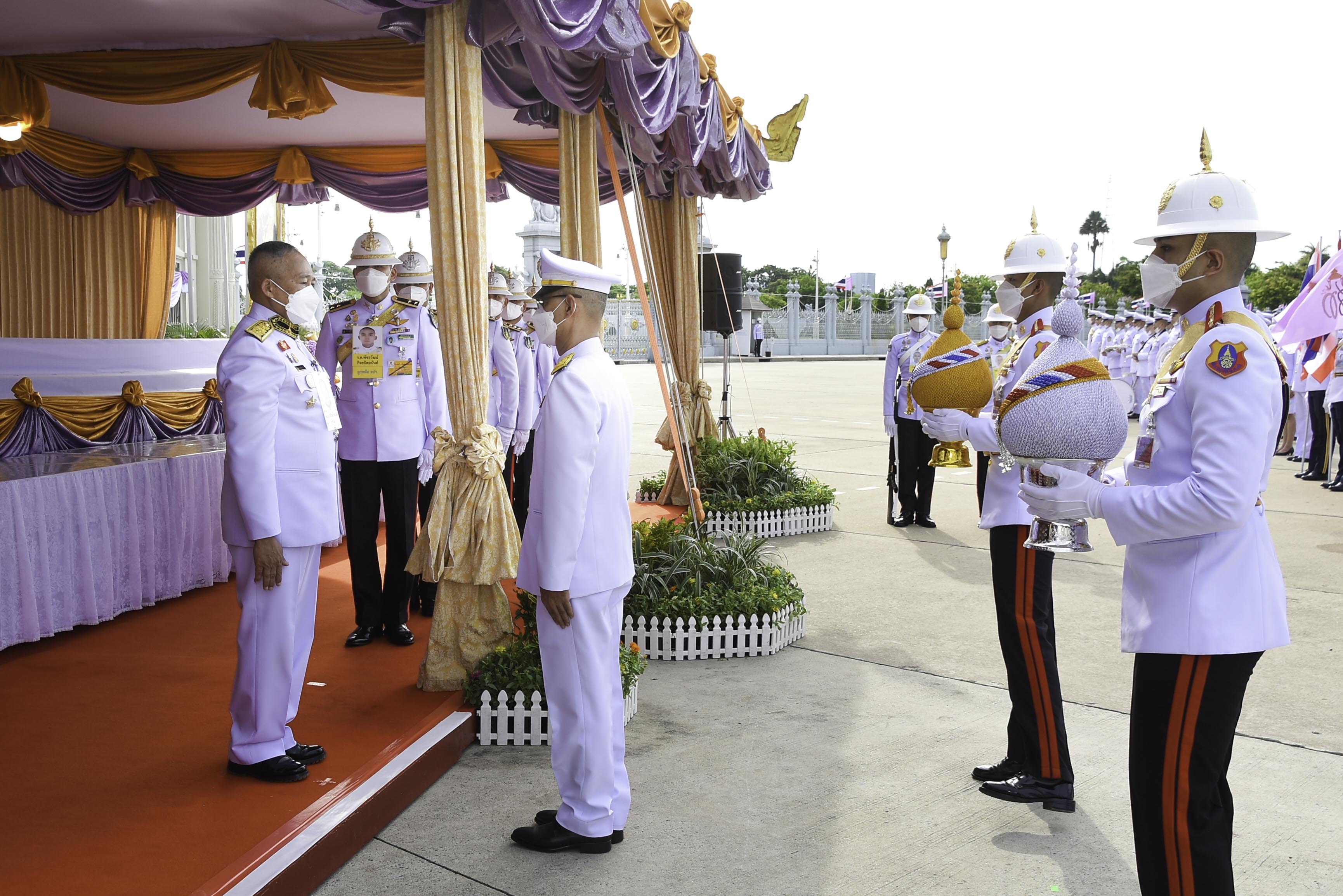 กรมสรรพากรร่วมพิธีอัญเชิญเครื่องราชสักการะและพานพุ่มไปทูลเกล้าฯ ถวาย เนื่องในโอกาสวันเฉลิมพระชนมพรรษา สมเด็จพระนางเจ้าฯ พระบรมราชินี 3 มิถุนายน 2566