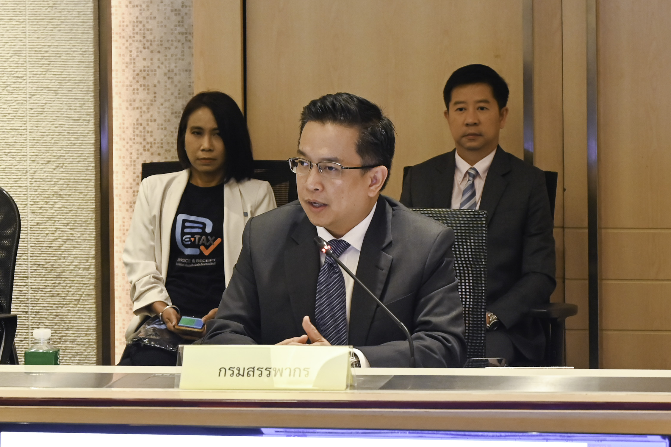 กรมสรรพากรร่วมแถลงข่าวกับกระทรวงการคลัง เรื่อง มาตรการส่งเสริมประเทศไทยให้เป็นศูนย์กลางการท่องเที่ยวและการใช้จ่าย