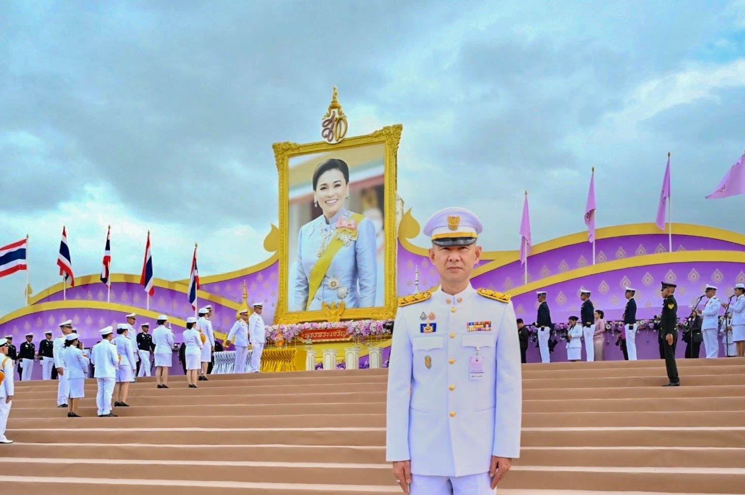 กรมสรรพากรร่วมพิธีจุดเทียนถวายพระพรชัยมงคล เนื่องในโอกาสวันเฉลิมพระชนมพรรษา สมเด็จพระนางเจ้าสุทิดา พัชรสุธาพิมลลักษณ พระบรมราชินี 3 มิถุนายน 2568