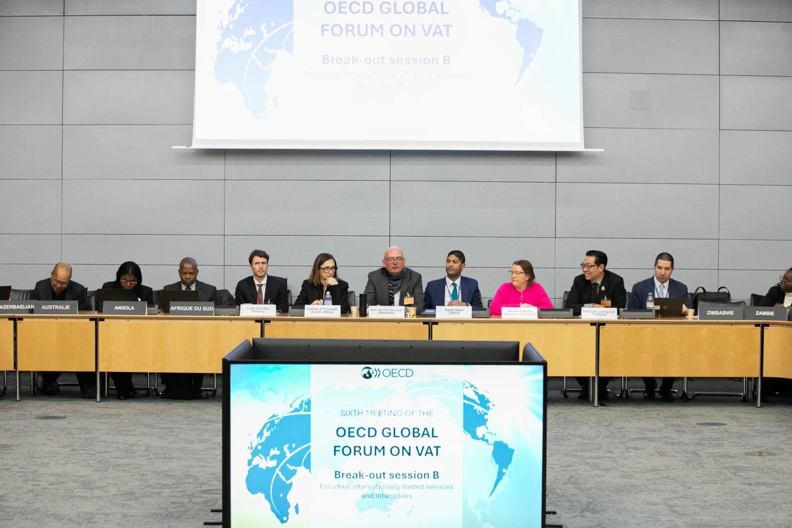 กรมสรรพากรได้รับเกียรติให้เข้าร่วมนำเสนอผลงานบนเวทีเสวนา OECD Global Forum on VAT ครั้งที่ 6 ณ สาธารณรัฐฝรั่งเศส 