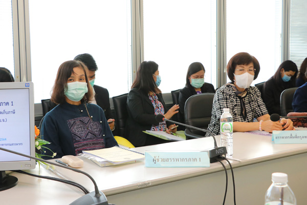 ท่านสมจิตร์ ฉันท์ทอง สรรพากรภาค 1 และ คณะฯ ประชุมการบริหารงานจัดเก็บภาษีระดับจังหวัด/สท. (ก.บ.จ.) ครั้งที่ 4/2564 เมื่อวันที่ 11 มีนาคม 2564 ณ ห้องประชุมสำนักงานสรรพากรภาค 1 ชั้น 22 อาคารกรมสรรพากร