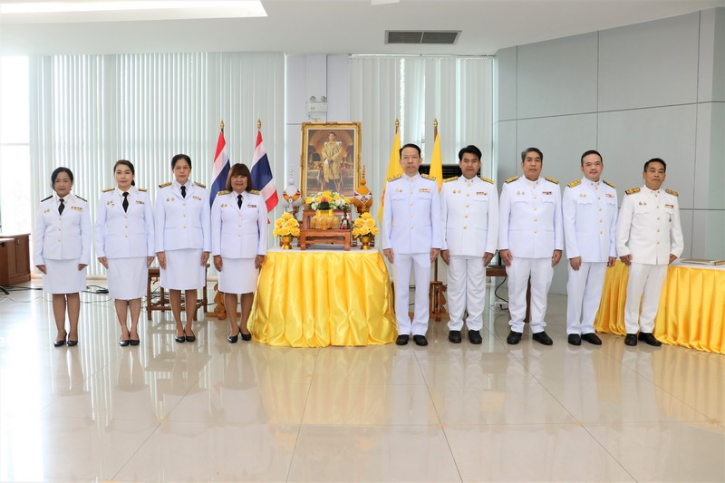 สำนักงานสรรพากรภาค 1 จัดพิธีลงนามถวายพระพรชัยมงคลเนื่องในโอกาสพระราชพิธีมหามงคลเฉลิมพระชนมพรรษา 6 รอบ 