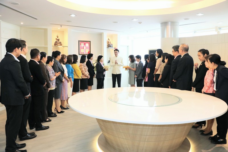 ท่านปัทมากร โอสถ สรรพากรภาค 1 และคณะฯ เข้าแสดงความยินดีกับท่านปิ่นสาย สุรัสวดี เนื่องในโอกาสได้รับการแต่งตั้งให้ดำรงตำแหน่ง อธิบดีกรมสรรพากร
