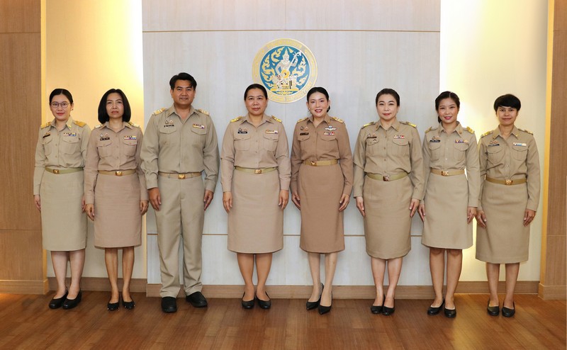 ที่ปรึกษาด้านเทคโนโลยีสารสนเทศและการสื่อสาร พร้อมคณะฯ เข้าตรวจเยี่ยมการปฏิบัติงานของเจ้าหน้าที่ สำนักงานสรรพากรพื้นที่กรุงเทพมหานคร 6 สำนักงานสรรพากรพื้นที่สาขาดุสิต