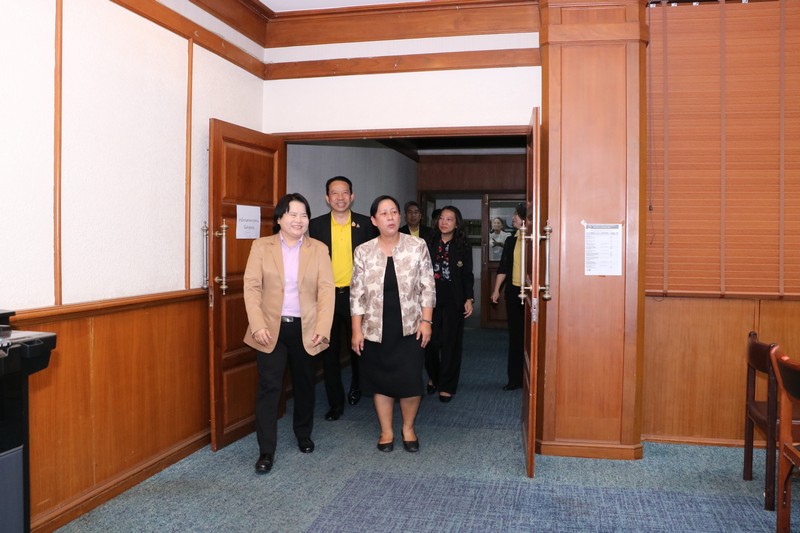 ท่านชุติมา ศรีปราชญ์ ผู้ตรวจราชการกระทรวงการคลัง ตรวจเยี่ยมสำนักงานสรรพากรภาค 1 เพื่อรับฟังปัญหา ให้คำแนะนำ และให้กำลังใจในการปฏิบัติงานของเจ้าหน้าที่