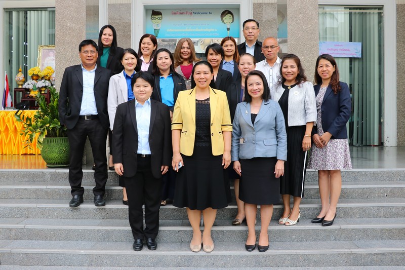 ที่ปรึกษาด้านเทคโนโลยีสารสนเทศและการสื่อสาร กรมสรรพากร ตรวจเยี่ยมสำนักงานสรรพากรพื้นที่กรุงเทพมหานคร 2 และสำนักงานสรรพากรพื้นที่กรุงเทพมหานคร 4