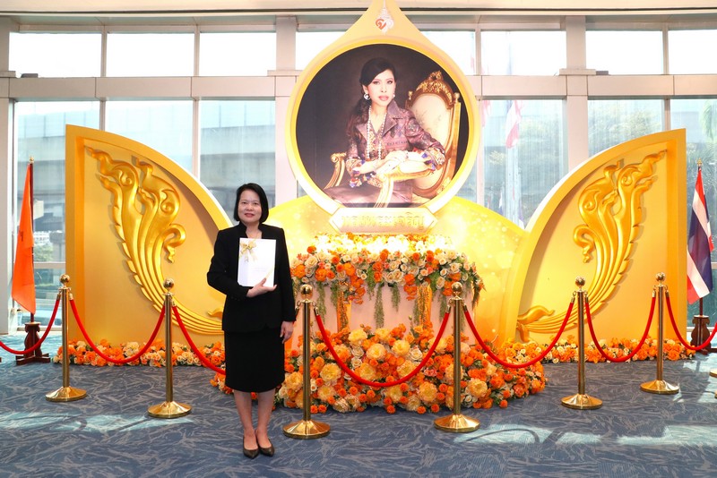 สรรพากรภาค 1 และ เจ้าหน้าที่ในสังกัดฯ เข้ารับมอบบัตรอวยพรพระราชทาน ประจำปี 2569