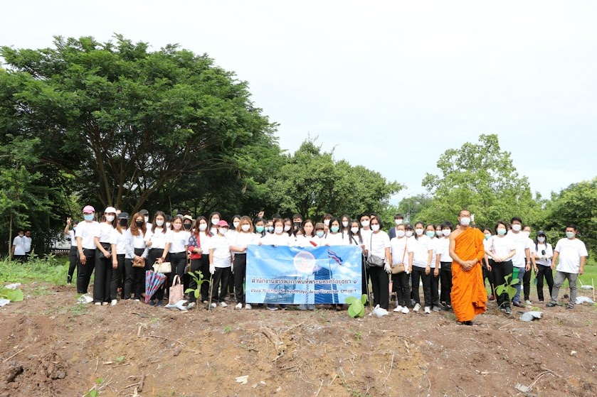 สท.พระนครศรีอยุธยา 1 ถวายเทียนพรรษา และปลูกต้นไม้ เนืองในวันวิสาขบูชา และวันต้นไม้แห่งชาติ