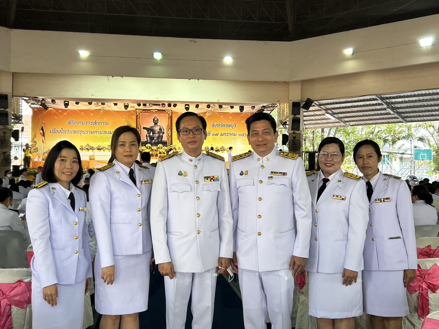 ร่วมพิธีถวายสักการะวันพ่อขุนรามคำแหง ณ.โรงเรียนชลกัลยานุกูล อ.เมืองชลบุรี จ.ชลบุรี