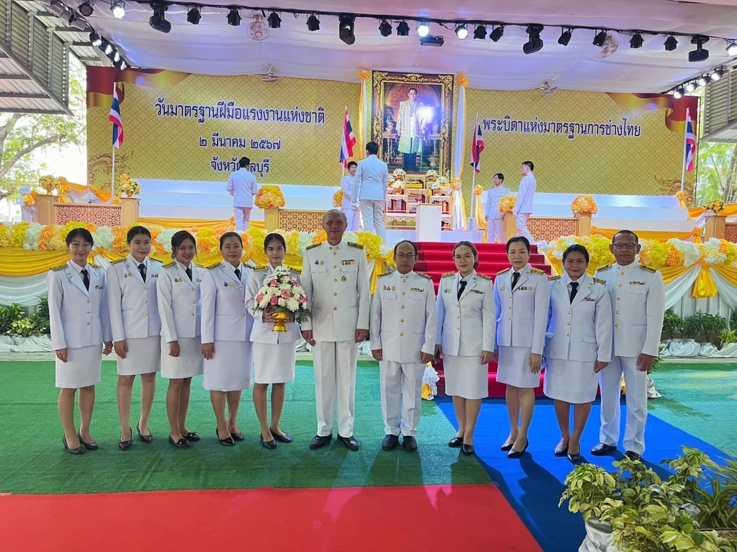 สำนักงานสรรพากรพื้นที่ชลบุรี 3 ส่งตัวแทนข้าราชการในสังกัด ร่วมพิธีถวายราชสักการะเทิดพระเกียรติ พระบาทสมเด็จพระบรมชนกาธิเบศร  มหาภูมิพลอดุลยเดชมหาราช บรมนาถบพิตร 