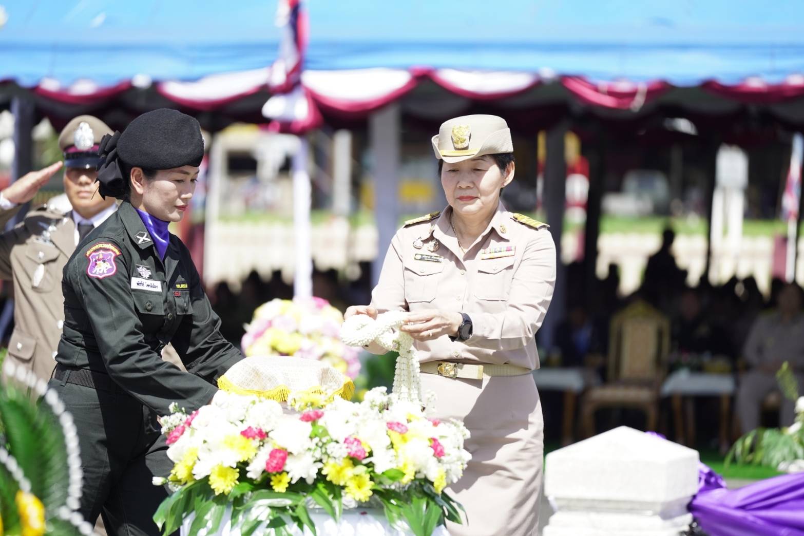 นางสาวนวพร หวังสุนทรชัย สรรพากรพื้นที่สระแก้ว ได้มอบหมายได้ให้นางธนัทธรณ์ศิริพงษ์ศิล สรรพากรอำเภอ  สำนักงานสรรพากรพื้นที่สาขาอรัญประเทศ ร่วมพีธีวางพวงมาลาดอกไม้สดสักการะอนุสาวรีย์ เจ้าพระยาราชสุภาวดี(สิงห์ สิงหเสนี) ครบรอบ 34 ปี ณ กองกำกับการตำรวจตระเวนชายแดนที่ 12