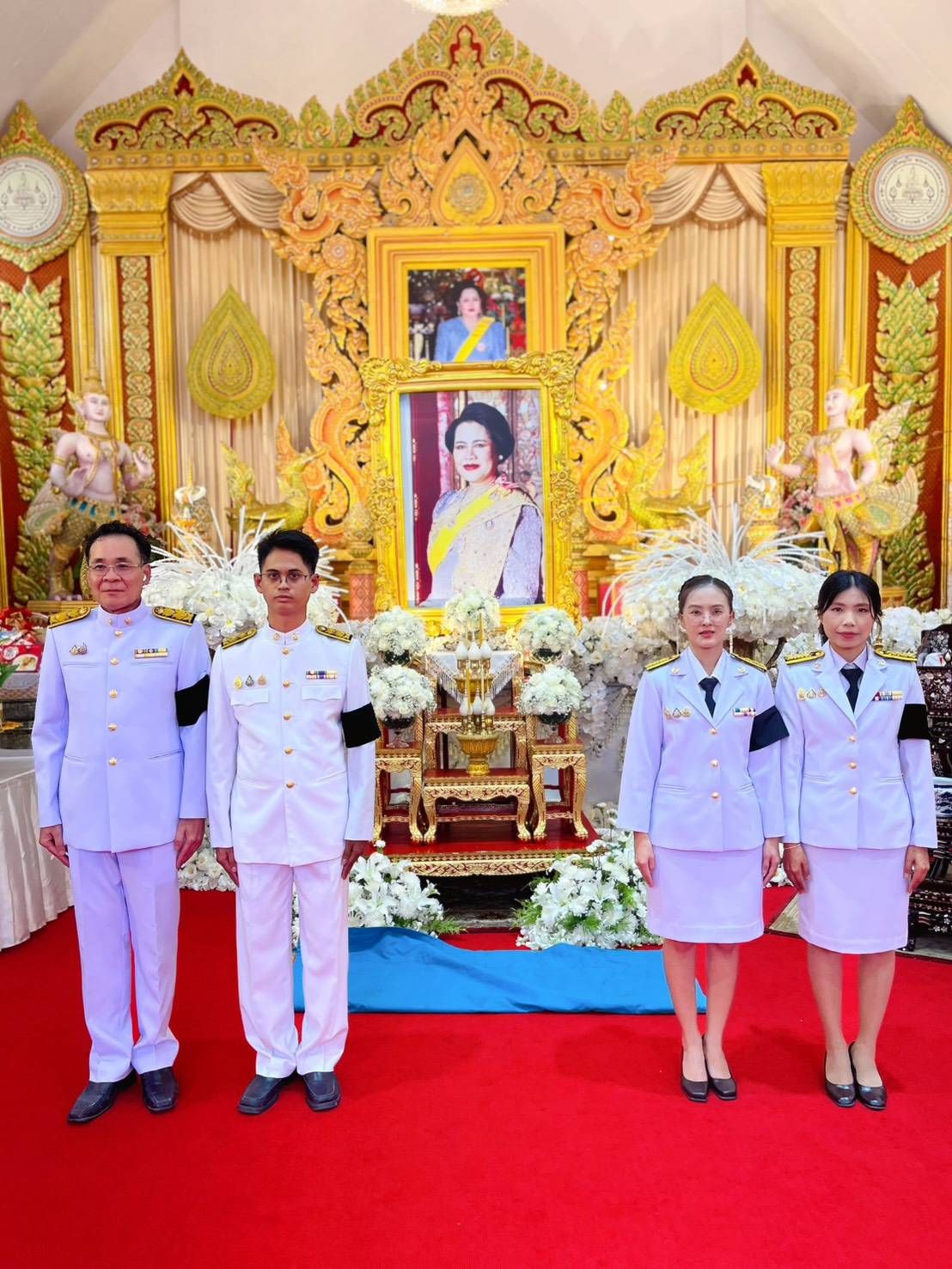 ร่วมพิธีบำเพ็ญกุศลปัณรสวาร 15 วัน เพื่ออุทิศถวายเป็นพระราชกุศลแด่สมเด็จพระนางเจ้าสิริกิติ์ พระบรมราชินีนาถ พระบรมราชชนนีพันปีหลวง