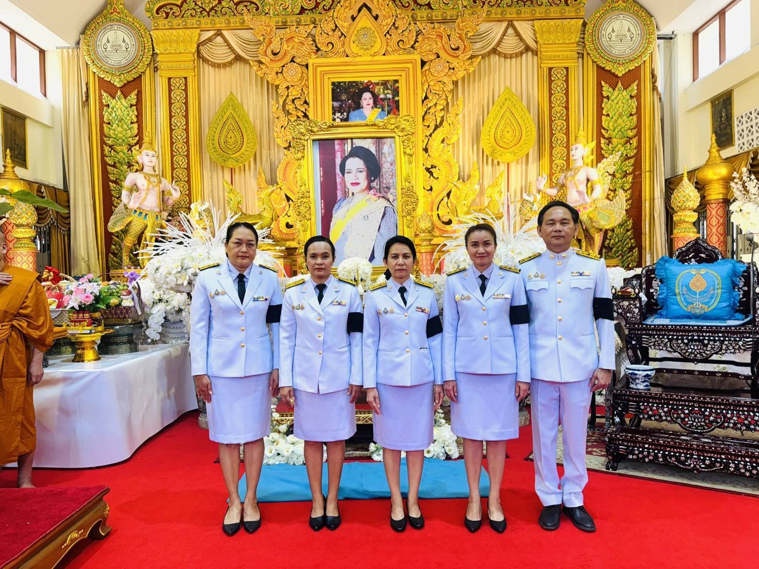 เข้าร่วมพิธีบำเพ็ญกุศลสัตตมวาร 7 วัน เพื่ออุทิศถวายเป็นพระราชกุศลแด่สมเด็จพระนางเจ้าสิริกิติ์ พระบรมราชินีนาถ พระบรมราชชนนีพันปีหลวง