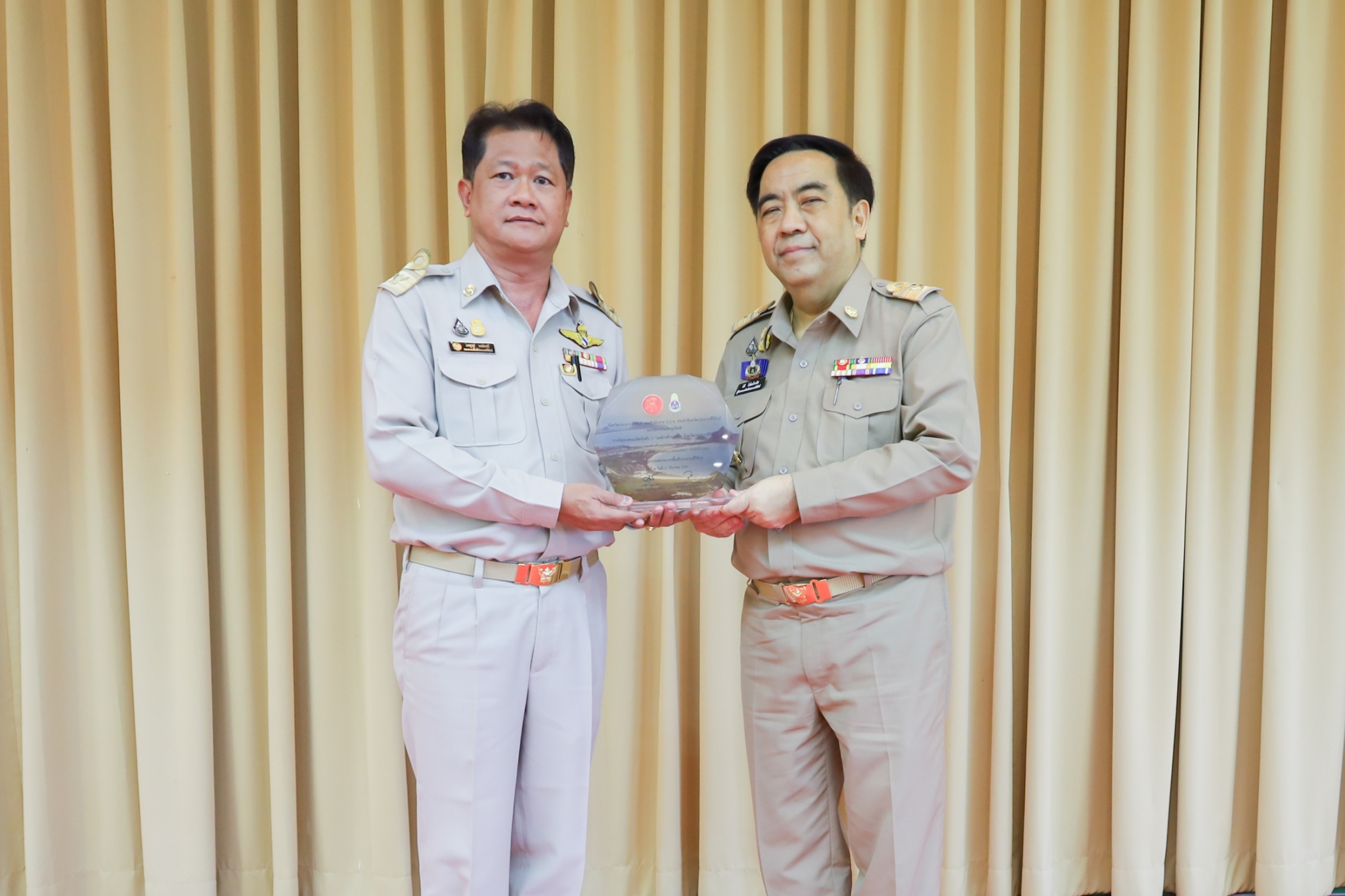 พิธีรับโล่เชิดชูเกียรติการประกวดองค์กรต้านทุจริตโดยผ่านการอบรมหลักสูตร “ต้านทุจริตศึกษา Anti-Corruption Education”