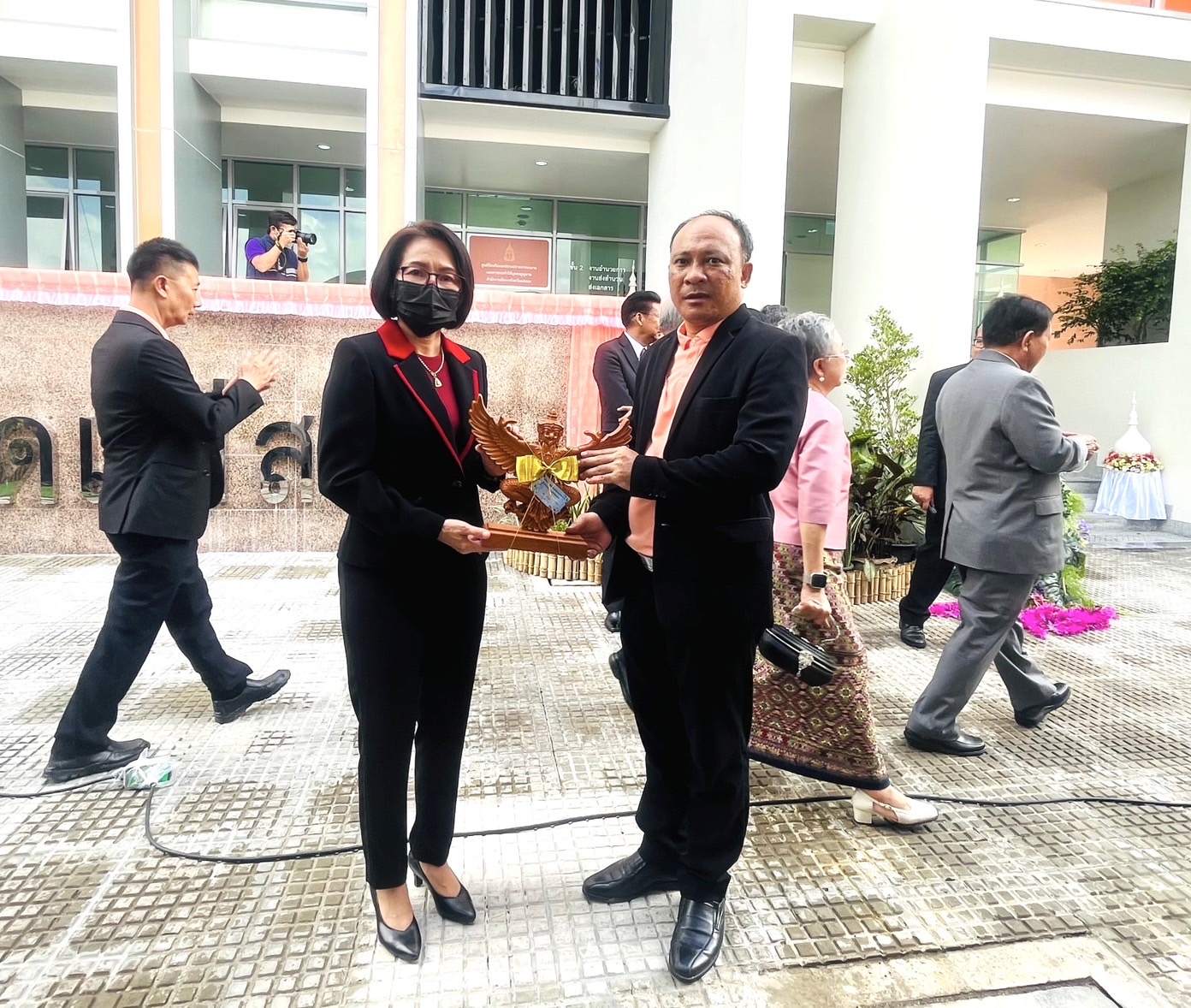 สรรพากรพื้นที่ตาก ร่วมเป็นเกียรติในพิธีเปิดอาคารสำนักงานอัยการจังหวัดแม่สอด ใ