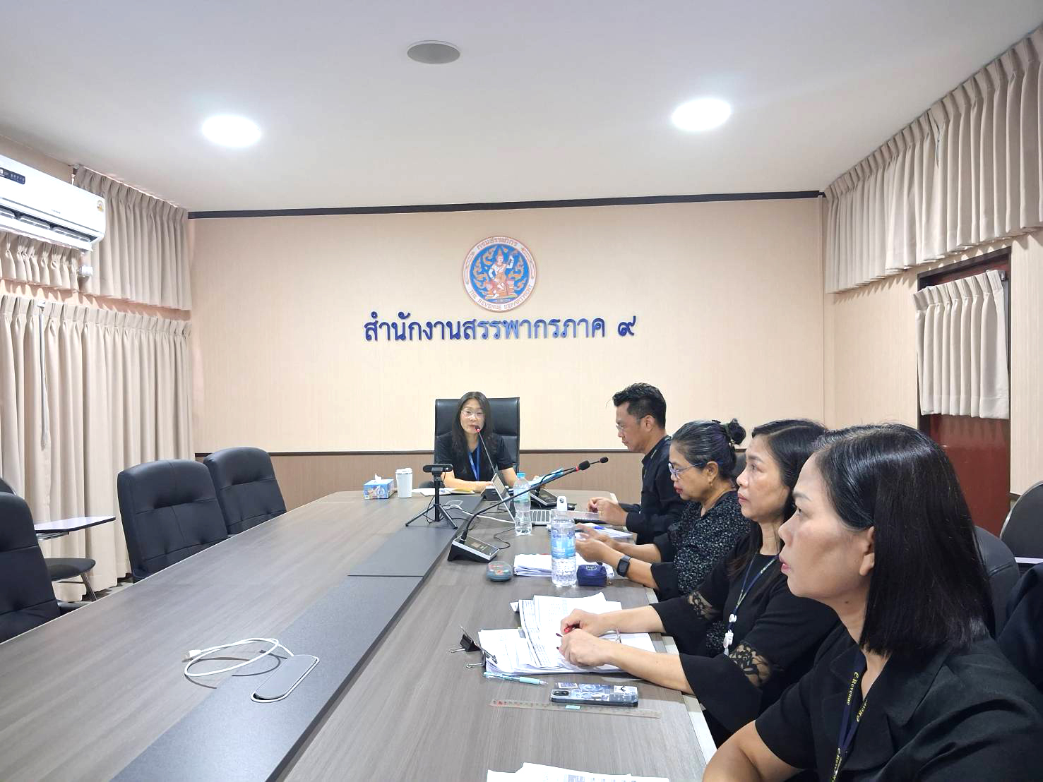 สำนักงานสรรพากรภาค 9 จัดการประชุมติดตามงานการตรวจภาษีมูลค่าเพิ่ม และภาษีเงินได้นิติบุคคล ร่วมกับสำนักงานสรรพากรพื้นที่ในสังกัด 