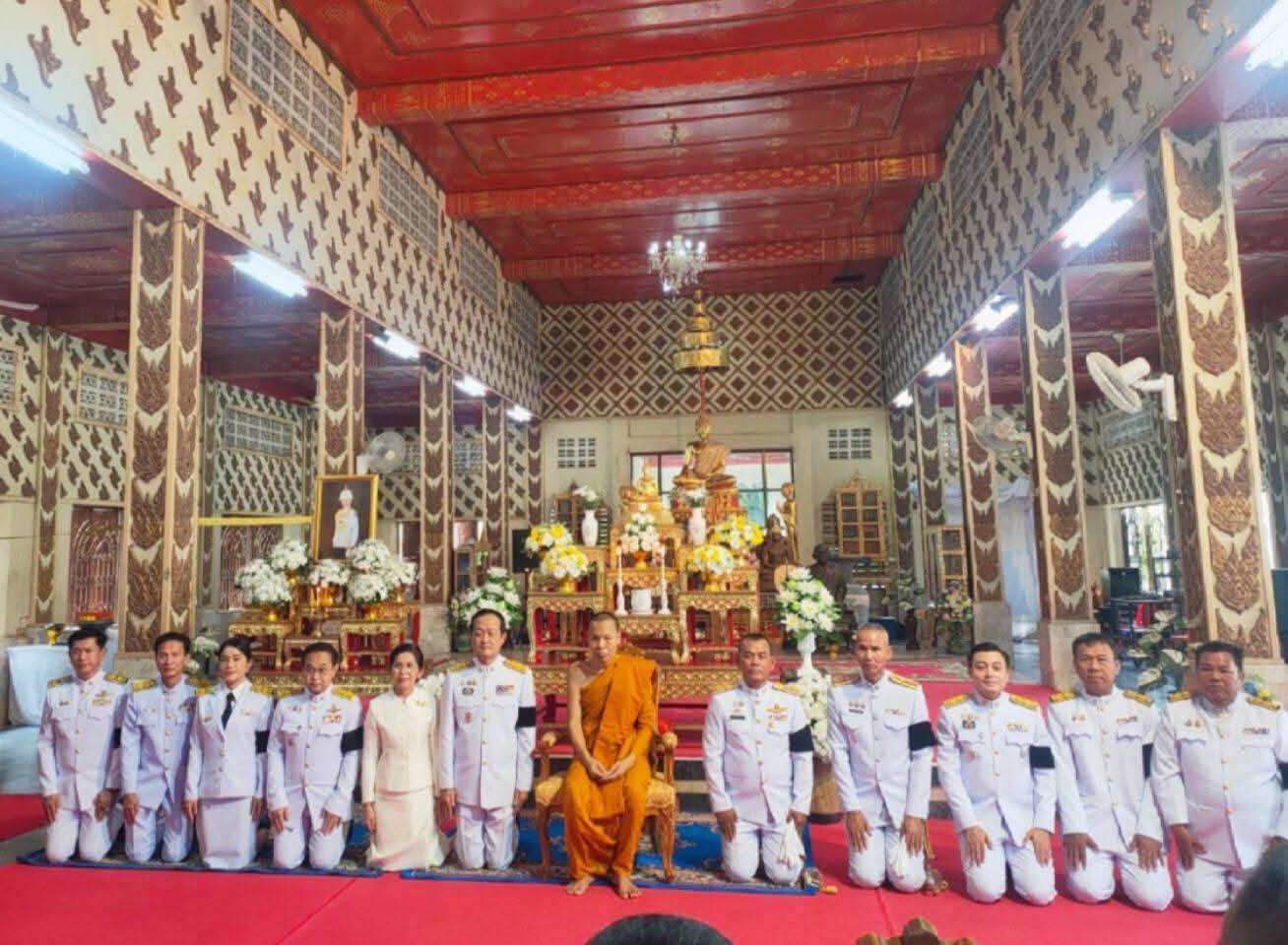มอบหมายให้ นายวีรวุฒิ  วุฒิวีรกุล นิติกรชำนาญการพิเศษ พร้อมเจ้าหน้าที่ในสังกัด เข้าร่วมพิธีบำเพ็ญกุศลสตมวาร (100 วัน)