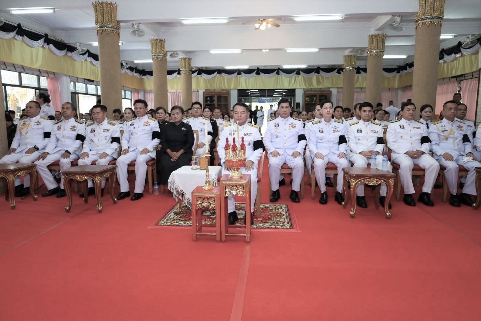 นางเปรมฤดี อุ่นจิตต สรรพากรพื้นที่สุรินทร์ มอบหมายให้ นางอรวรรณ เรียบร้อย นิติกรชำนาญการพิเศษ พร้อมด้วยข้าราชการและเจ้าหน้าที่สำนักงานสรรพากรพื้นที่สุรินทร์ เข้าร่วมพิธีบำเพ็ญกุศล สัตตมวาร 7 วัน เพื่ออุทิศถวายพระกุศลแด่สมเด็จพระเจ้าลูกเธอ เจ้าฟ้าพัชรกิติยาภา นเรนทิราเทพยวดี กรมหลวงราชสาริณีสิริพัชร มหาวัชรราชธิดา เพื่อแสดงออกถึงความจงรักภักดีและน้อมสำนึกในพระกรุณาธิคุณอันหาที่สุดมิได้ โดยมี นายจำเริญ แหวนเพ็ชร ผู้ว่าราชการจังหวัดสุรินทร์ เป็นประธานในพิธี พร้อมด้วยหัวหน้าส่วนราชการ ข้าราชการ ทหาร ตำรวจ พนักงาน เจ้าหน้าที่ และประชาชนชาวจังหวัดสุรินทร์ เข้าร่วมพิธีโดยพร้อมเพรียงกัน เมื่อวันพุธที่ 17 มิถุนายน 2569 เวลา 14.00 น. ณ วัดศาลาลอย พระอารามหลวง ตำบลในเมือง อำเภอเมืองสุรินทร์ จังหวัดสุรินทร์
