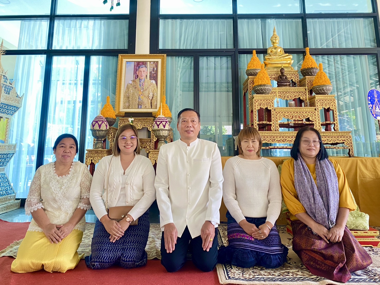 ร่วมเป็นเจ้าภาพอุปถัมภ์ภัตตาหาร และร่วมพิธีถวายภัตตาหารเพล ณ ศาลาการเปรียญศูนย์ปฏิบัติธรรมอรุณธรรมสถาน (พระธาตุชัยภูมิ)