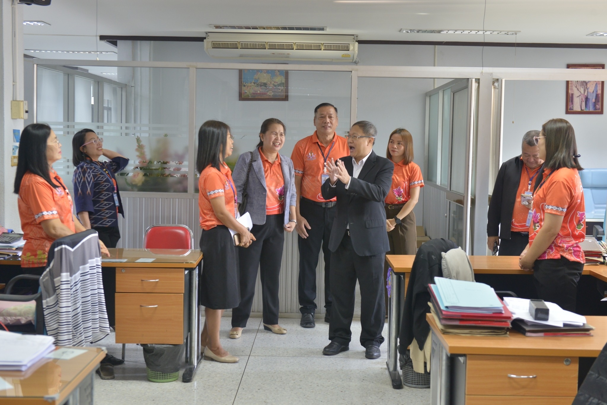 นายเกียรติณรงค์ วงศ์น้อย ผู้ตรวจราชการกระทรวงการคลัง ลงพื้นที่เพื่อติดตามผลการปฏิบัติงานของส่วนราชการและรัฐวิสาหกิจในสังกัดกระทรวงการคลัง