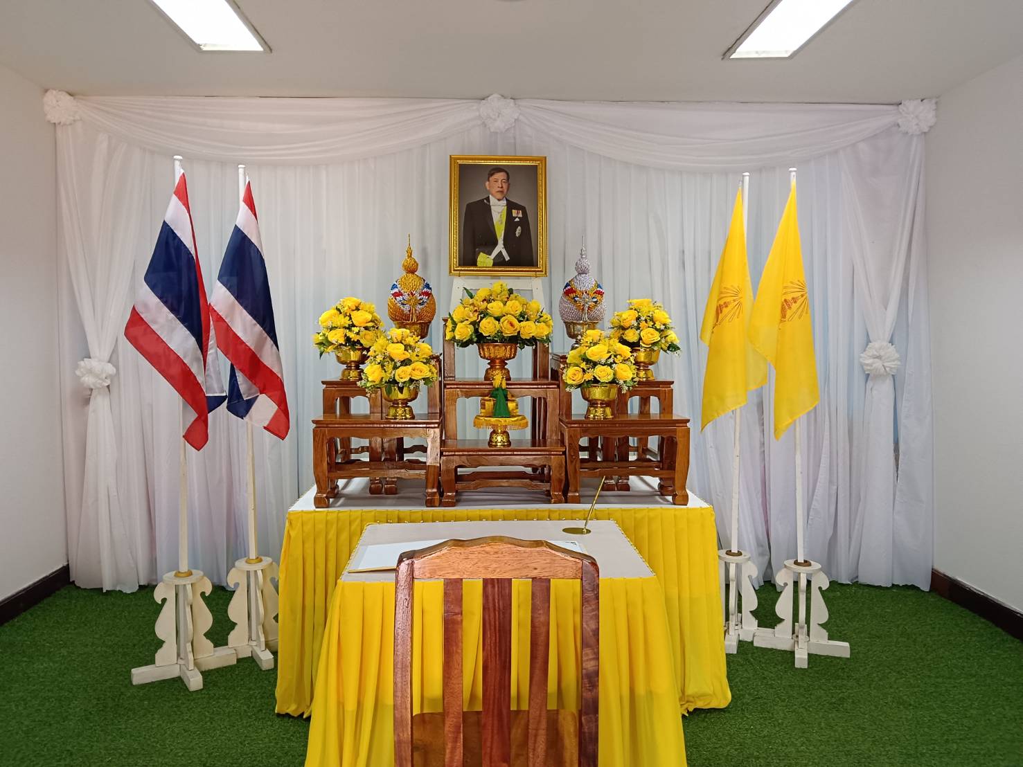 นายธนา เลียววิจักขณ์ สรรพากรพื้นที่ยโสธร เป็นประธานในพิธีถวายสัตย์ปฏิญาณเพื่อเป็นข้าราชการที่ดีและพลังของแผ่นดิน เนื่องในโอกาสวันเฉลิมพระชนมพรรษาพระบาทสมเด็จพระเจ้าอยู่หัว 28 กรกฎาคม 2569