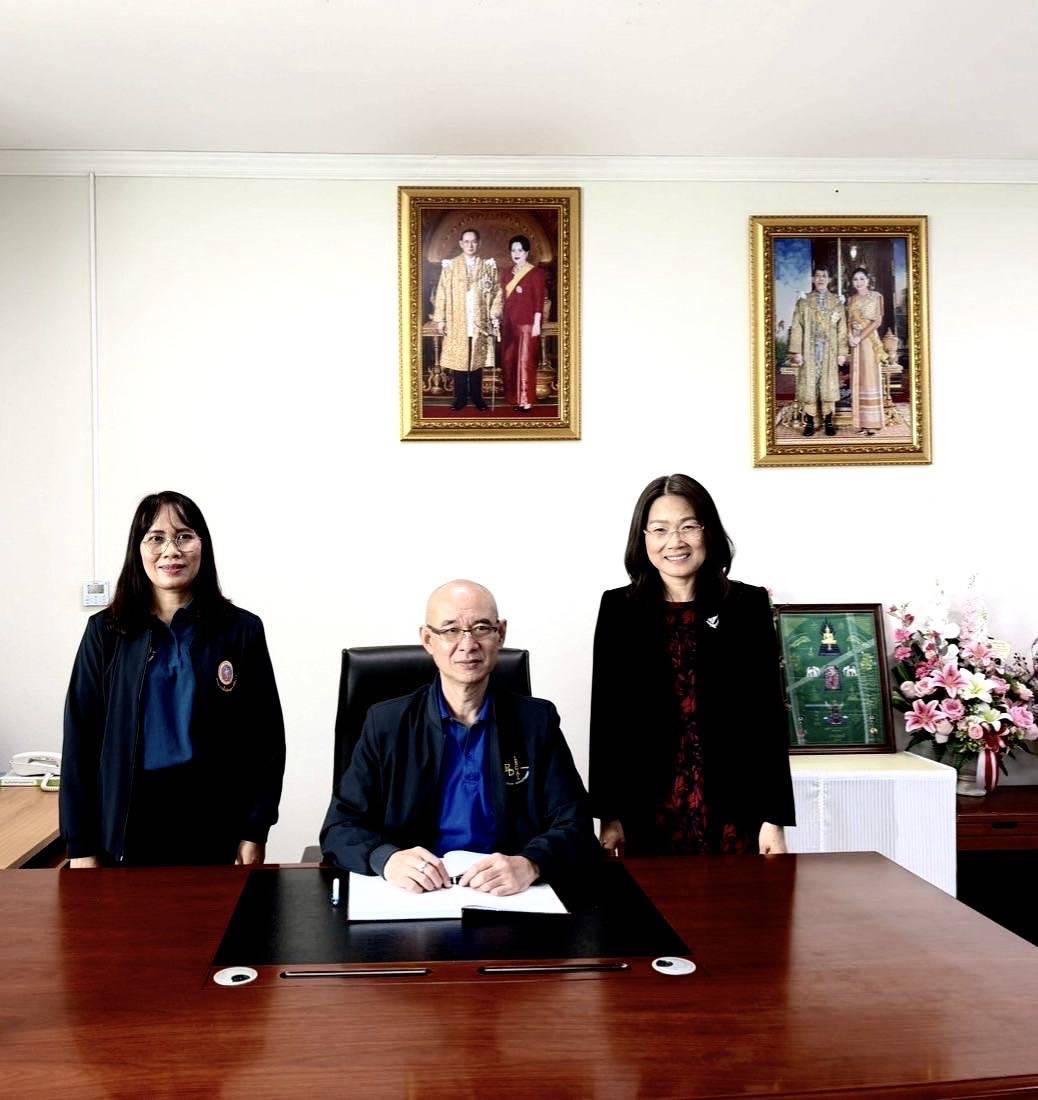 นายสมศักดิ์  อนันทวัฒน์ ที่ปรึกษาด้านยุทธศาสตร์การจัดเก็บภาษี (กลุ่มธุรกิจพลังงาน) และคณะ ตรวจเยี่ยมสำนักงานสรรพากรพื้นที่นครราชสีมา 2