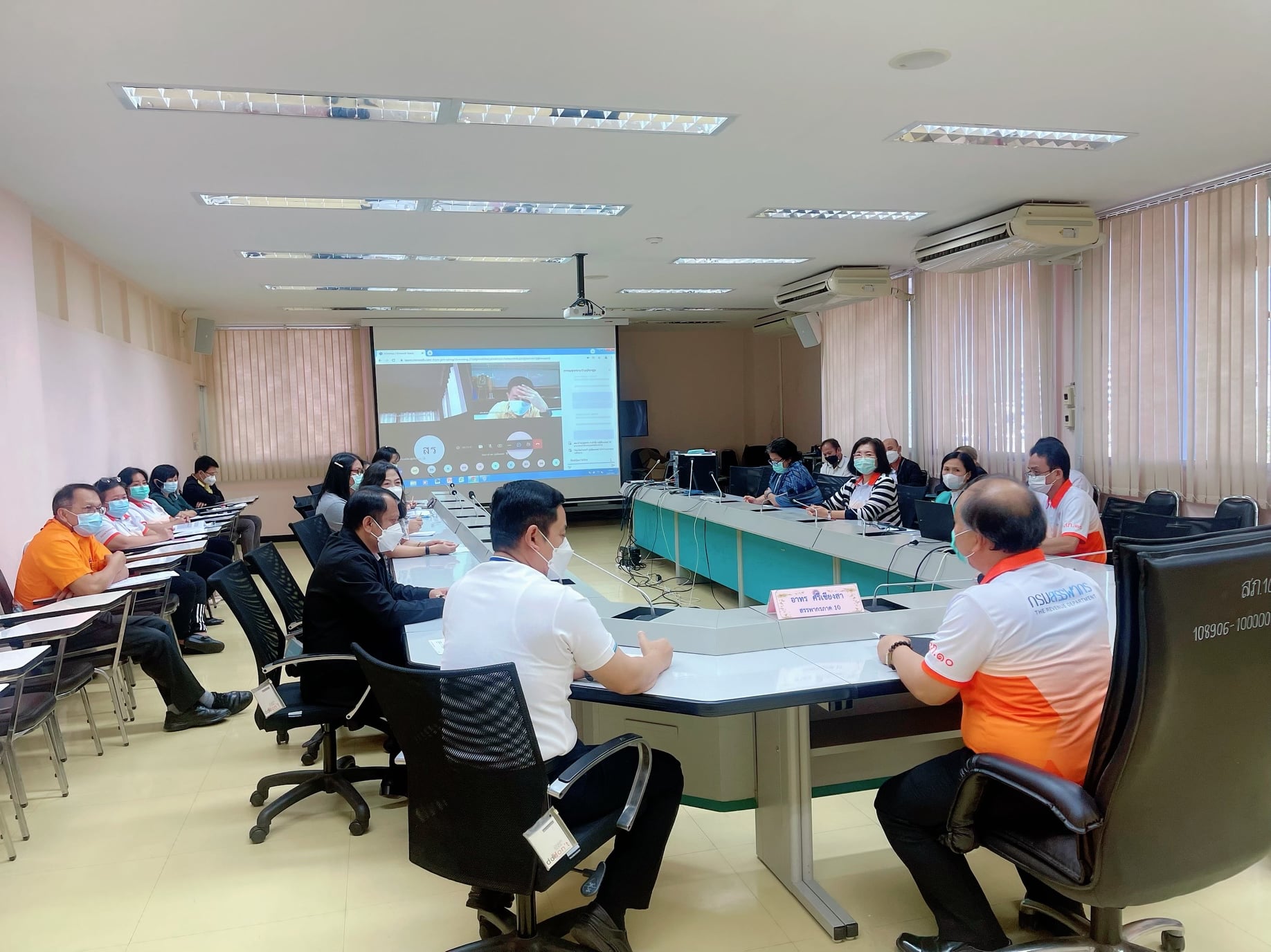 สำนักงานสรรพากรภาค  10  เข้ารับการฝึกอบรม หลักสูตร “การสร้างกระบวนการดำเนินงานสรรพากรคุณธรรมสำหรับเครือข่ายทั่วประเทศ”  รุ่นที่ 1