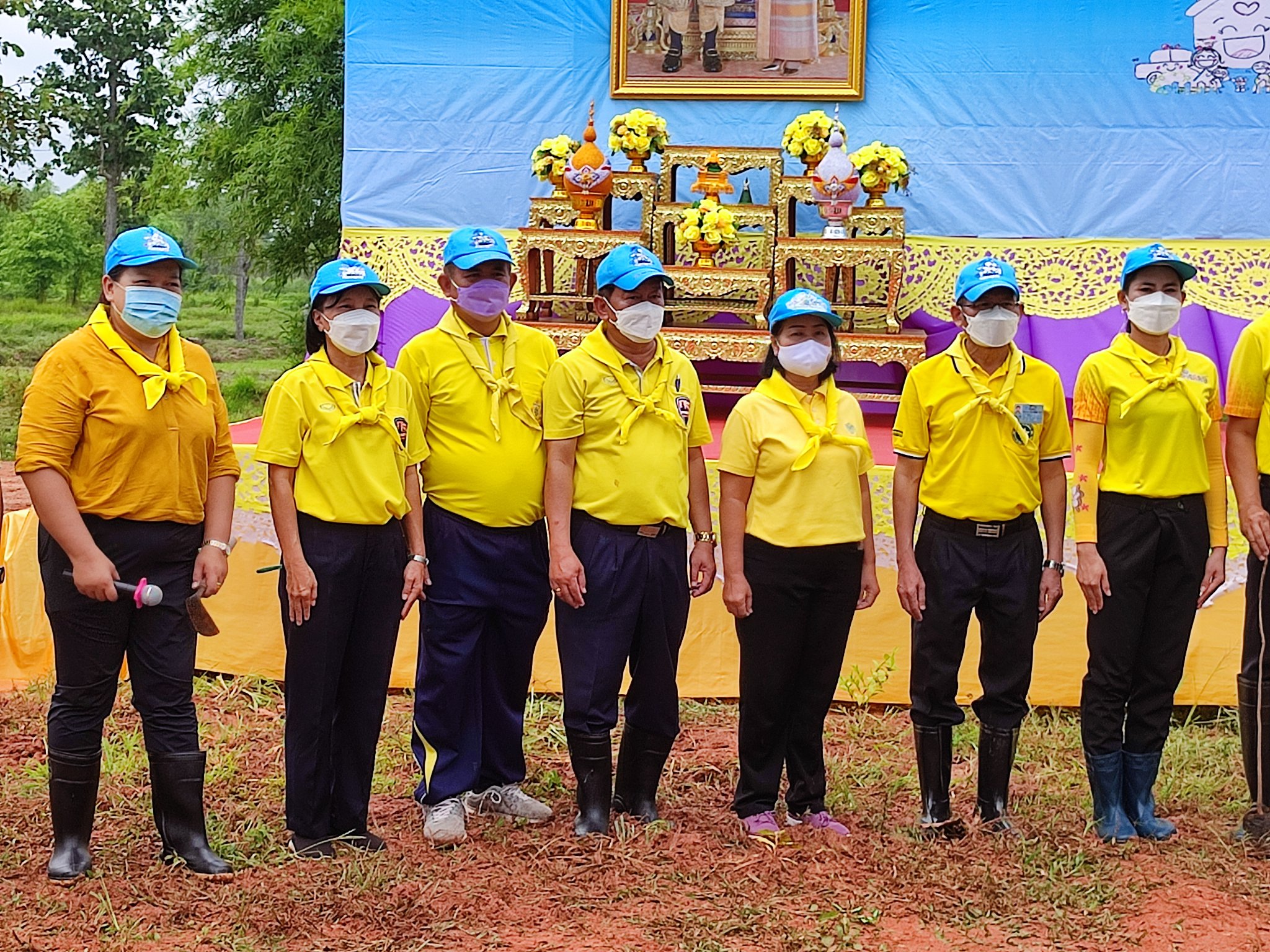 สำนักงานสรรพากรภาค ๑๐ ร่วมกิจกรรมจิตอาสาพัฒนาเนื่องโอกาสวันเฉลิมพระชนมพรรษาสมเด็จพระนางเจ้าฯ พระบรมราชินี