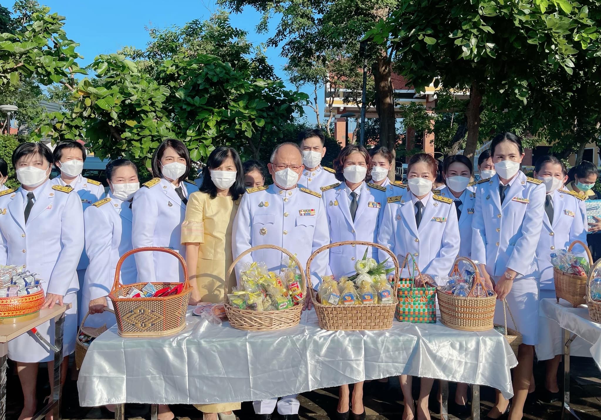 สำนักงานสรรพากรภาค 10 ร่วมกิจกรรม ทำบุญตักบาตรถวายพระราชกุศลวันเฉลิมพระชนมพรรษาในหลวง จังหวัดอุดรธานี