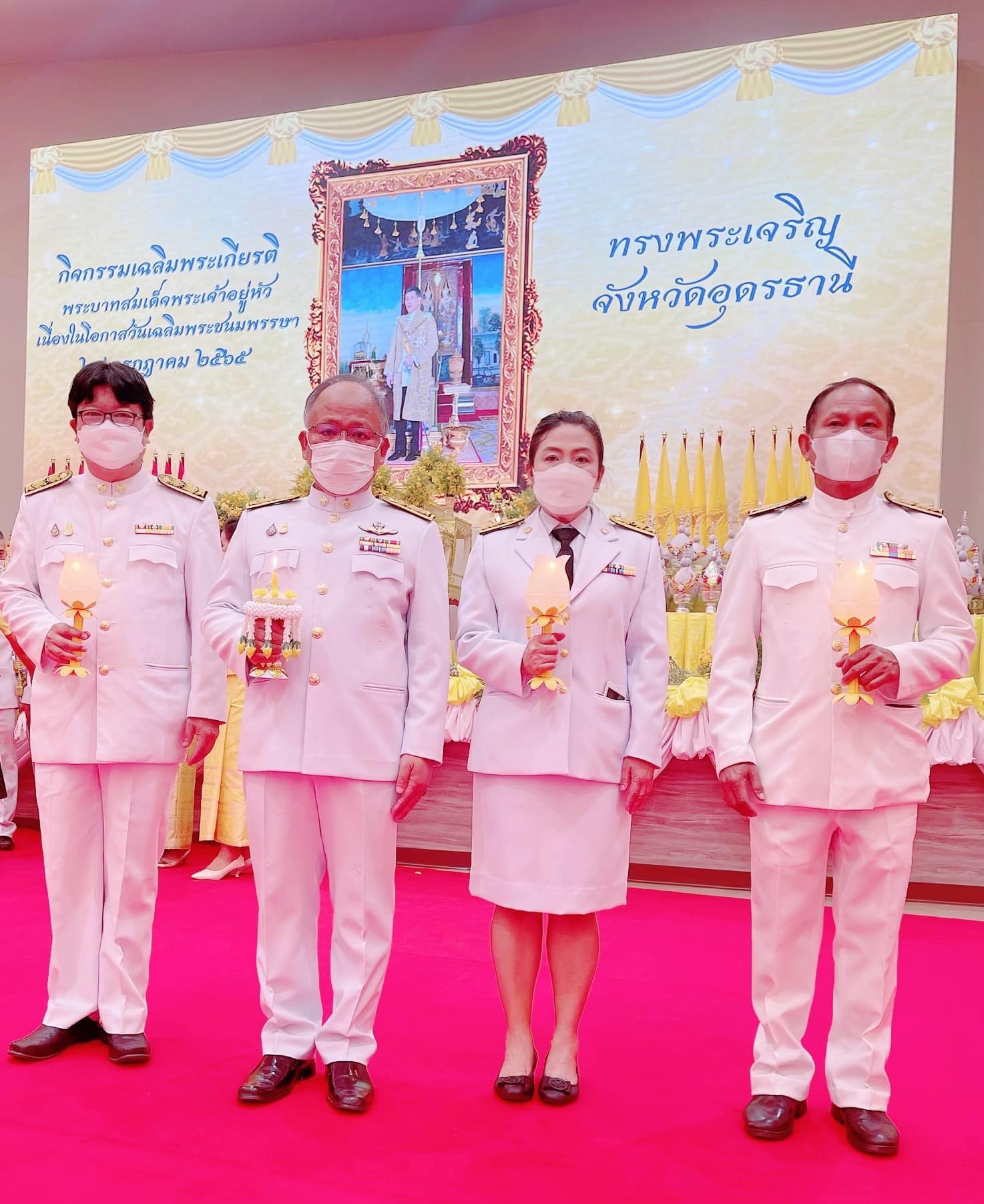 อุดรธานีจุดเทียนถวายพระพรชัยมงคลพระบาทสมเด็จพระเจ้าอยู่หัว