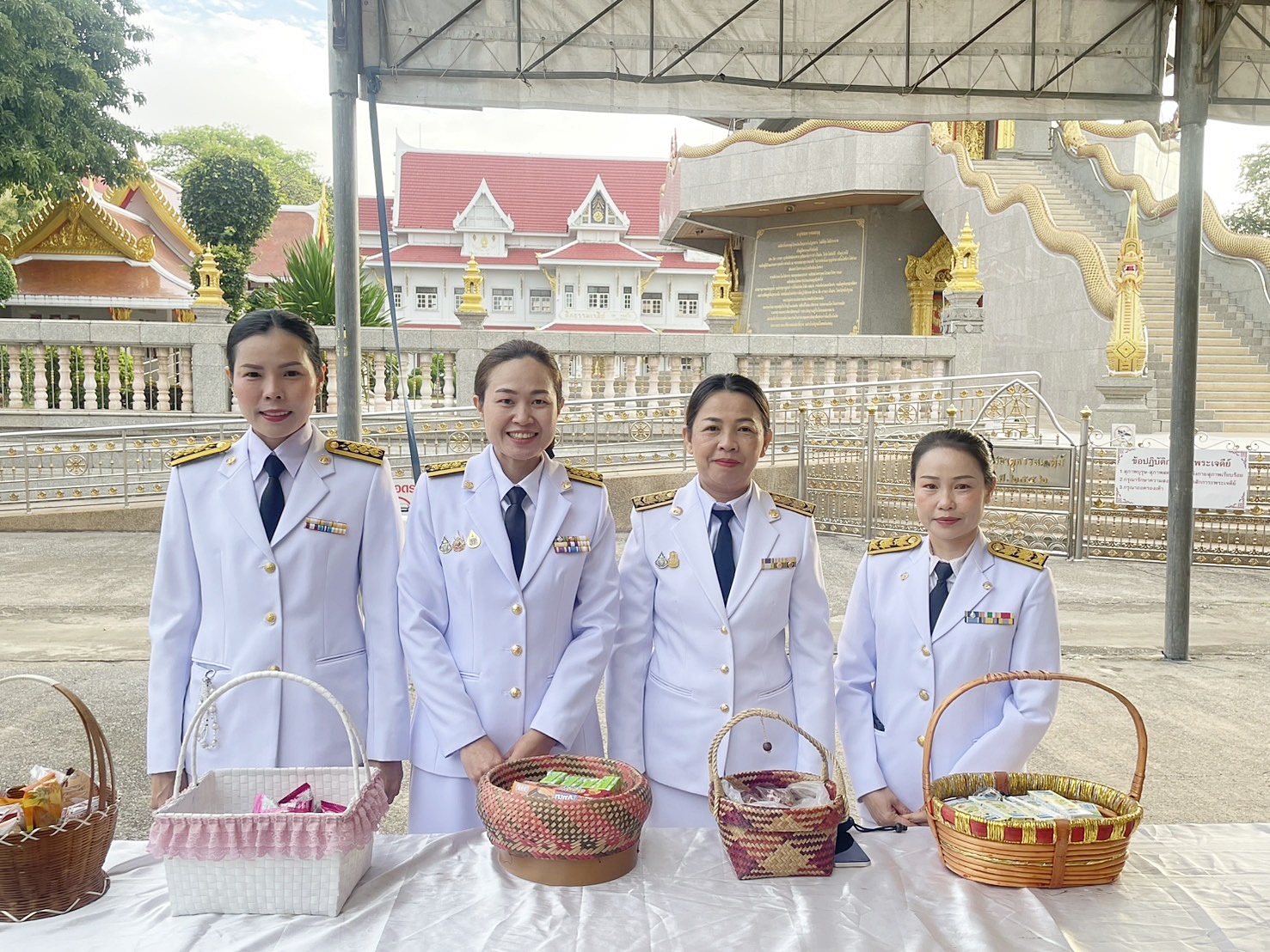 สรรพากรพื้นที่อุดรธานี มอบหมายให้นางนงนุช วงศ์วิชิต นักตรวจสอบภาษีชำนาญการพิเศษ ร่วมพิธีเจริญพระพุทธมนต์และทำบุญตักบาตรเฉลิมพระเกียรติ สมเด็จพระนางเจ้าสิริกิติ์ พระบรมราชินีนาถ พระบรมราชชนนีพันปีหลวง เนื่องในโอกาสวันเฉลิมพระชนมพรรษา 12 สิงหาคม 2568