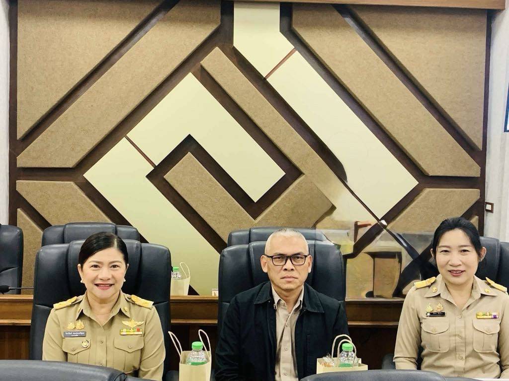 เข้าร่วมประชุมคณะกรมการจังหวัด หัวหน้าส่วนราชการ และนายอำเภอ ครั้งที่ 1/2568 เพื่อหารือและร่วมพิจารณาผลการดำเนินงานในรอบเดือนที่ผ่านมากับส่วนราชการในจังหวัดมหาสารคาม