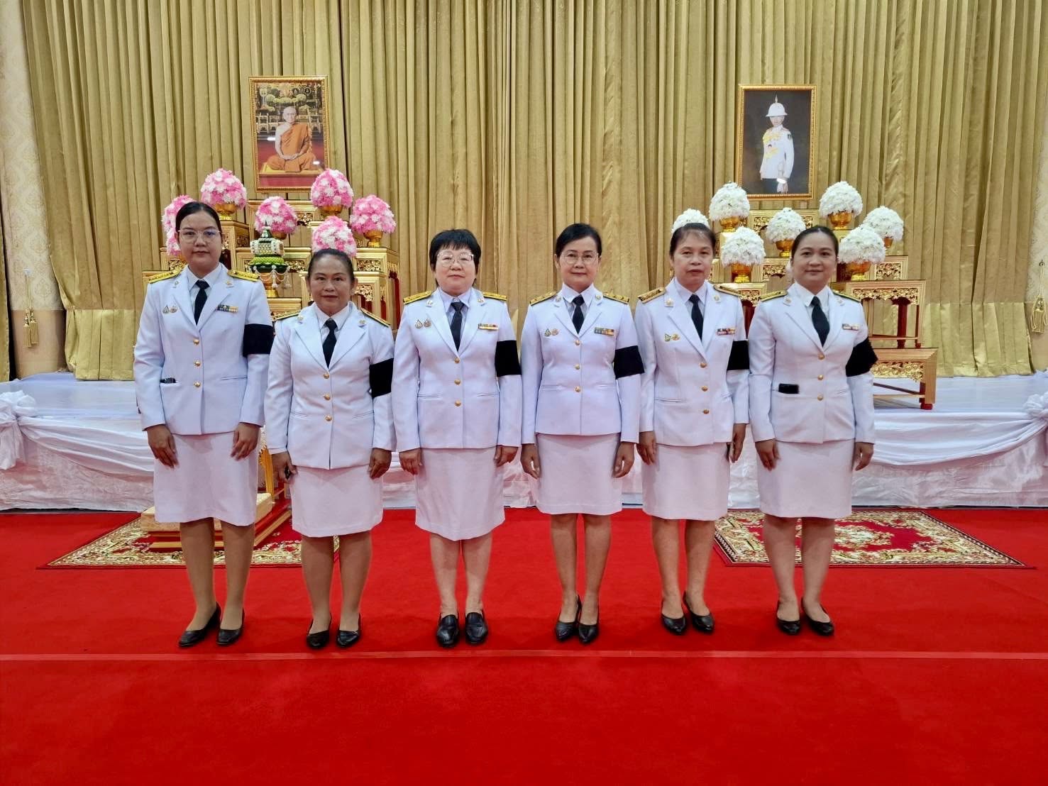 เข้าร่วมพิธีสวดพระพุทธมนต์ และทำบุญตักบาตร ถวายพระกุศล เนื่องในโอกาสฉลองพระชนมายุ 99 พรรษา สมเด็จพระอริยวงศาคตญาณ สมเด็จพระสังฆราช สกลมหาสังฆปริณายก