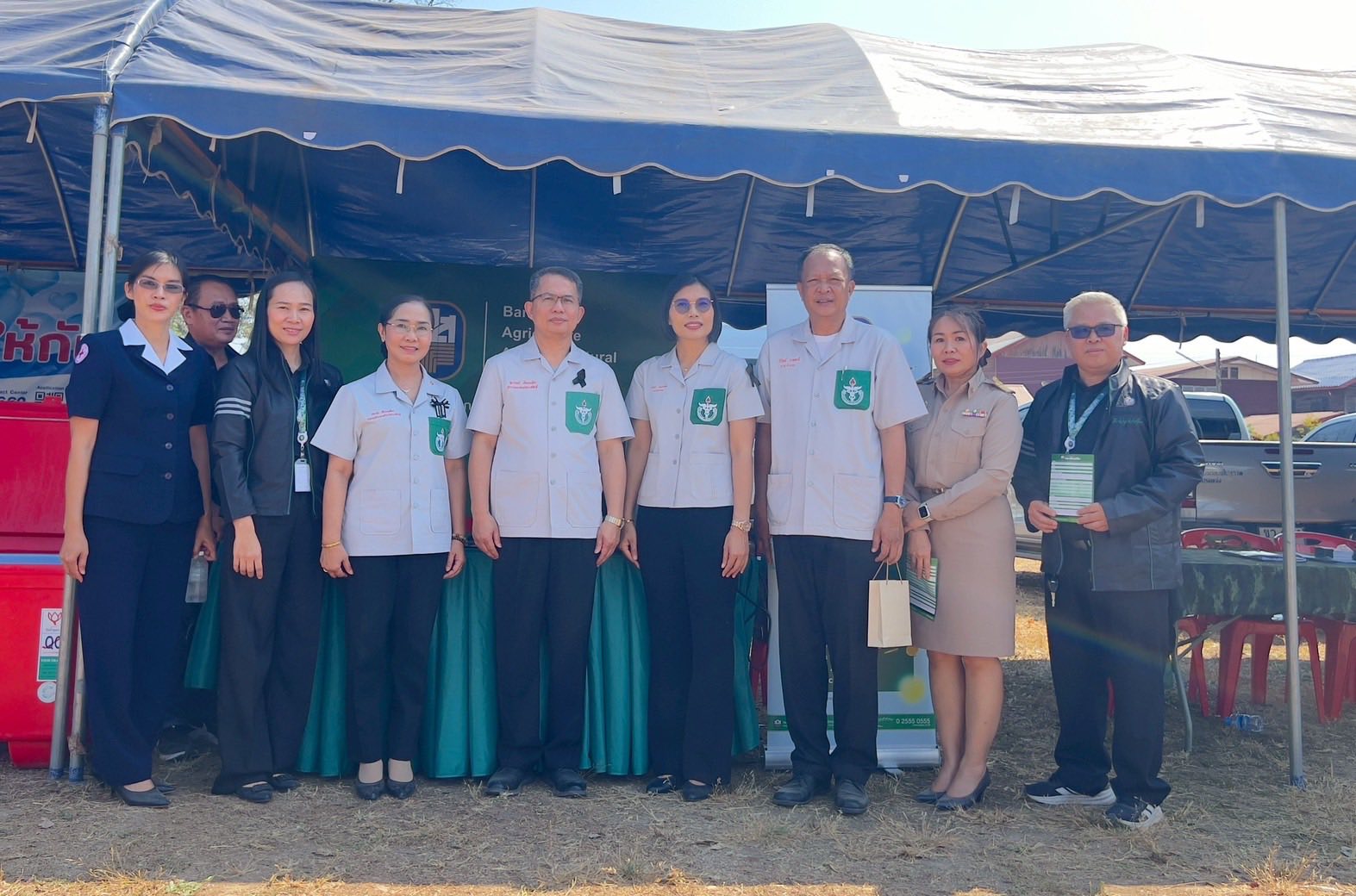 ประชาสัมพันธ์ความรู้ด้านภาษีอากร การให้บริการทางอิเล็กทรอนิกส์ของกรมสรรพากร ตลอดจนบริการคลินิกภาษีแก่ประชาชน 