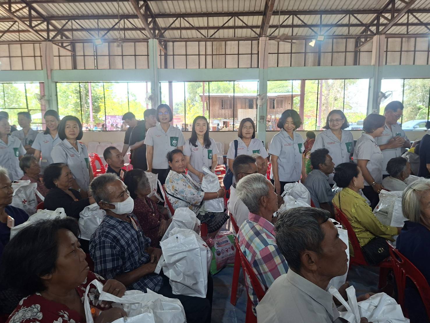 ร่วมโครงการหน่วยแพทย์เคลื่อนที่ พอ.สว จังหวัดกาฬสินธุ์” และโครงการ “จังหวัดกาฬสินธุ์บำบัดทุกข์ บำรุงสุข สร้างรอยยิ้มให้ประชาชน”(จังหวัดเคลื่อนที่) ประจำเดือนมีนาคม 2569