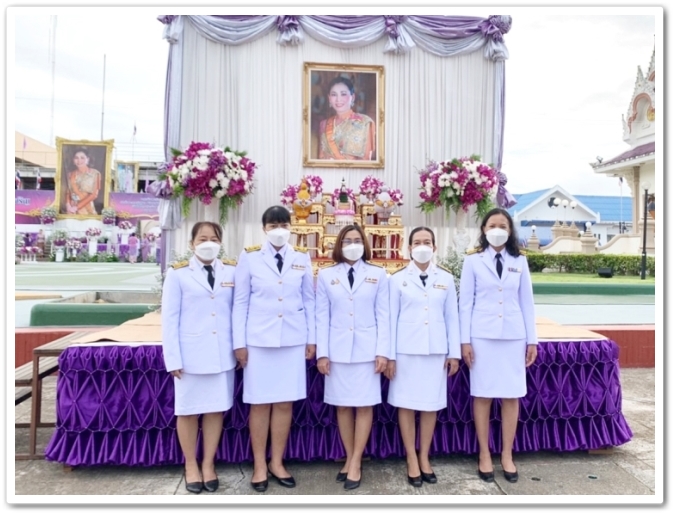 พิธีทำบุญตักบาตร ถวายพระราชกุศล และพิธีถวายราชสักการะจุดเทียนชัยมงคล