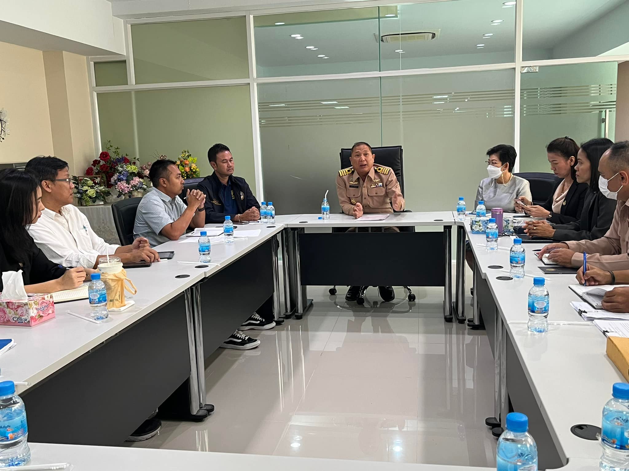 การประชุมเพื่อติดตามธุรกิจ (Supet Yacht)