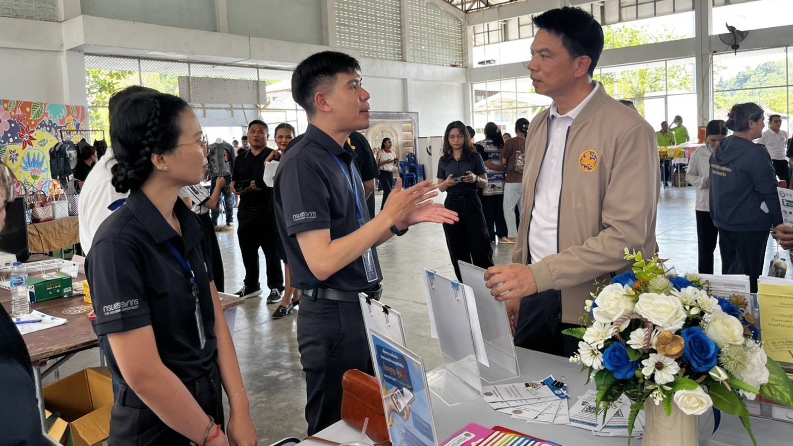 กิจกรรมการแก้ไขปัญหาหนี้นอกระบบอย่างบูรณาการ