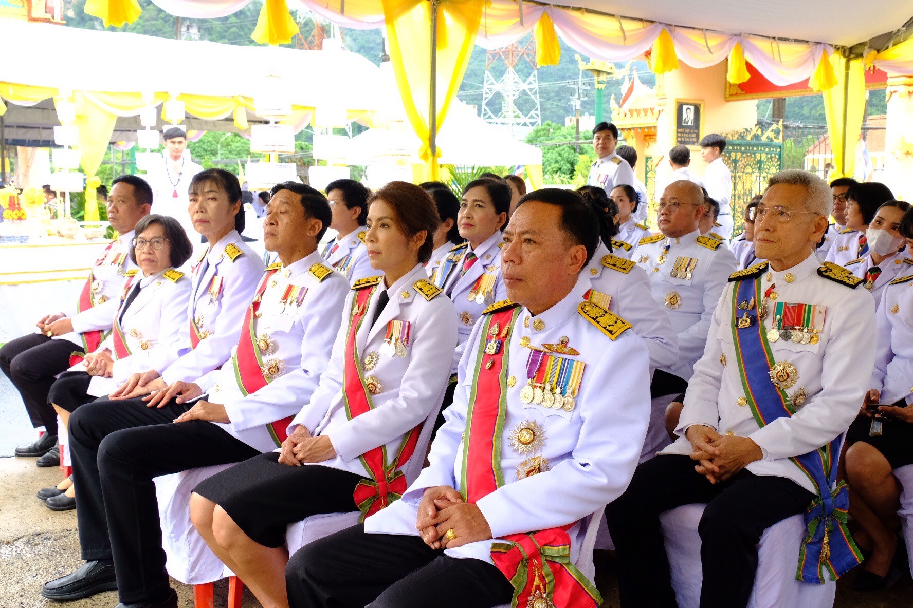 พิธีเสกน้ำพระพุทธมนต์ศักดิ์สิทธิ์ เนื่องในโอกาสมหามงคลเฉลิมพระชนมพรรษา ๖ รอบ