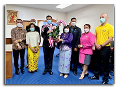 คณะผู้บริหารการคลังประจำจังหวัดปัตตานี ร่วมแสดงความยินดีกับ นายนิพันธ์ บุญหลวง เนื่องในโอการเข้ารับตำแหน่งผู้ว่าราชการจังหวัดปัตตานี